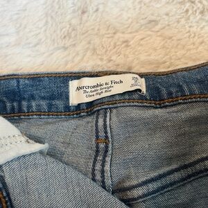 Abercrombie boyfriend jeans
